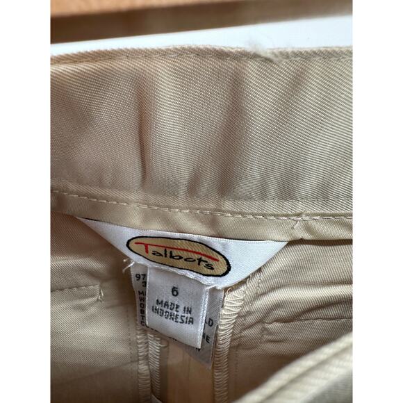 Talbots Solid Khaki Tan Polyester Blend Stretch Shorts Women's Size 6 NWOT - Picture 4 of 9